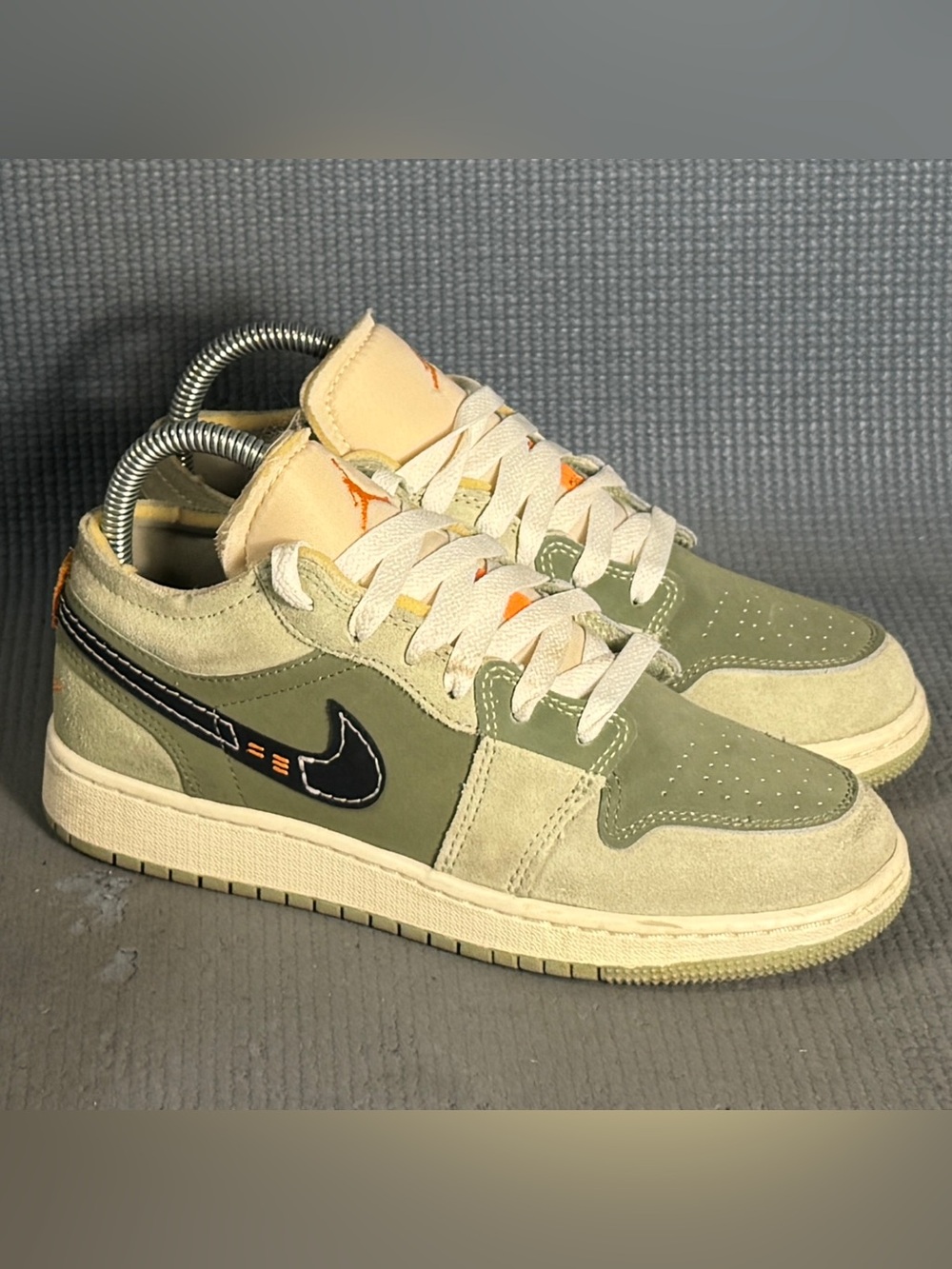 Nike Air Jordan 1 Low SE Craft Sky J Light Olive Shoes Sz 4.5Y Sz 6 Women